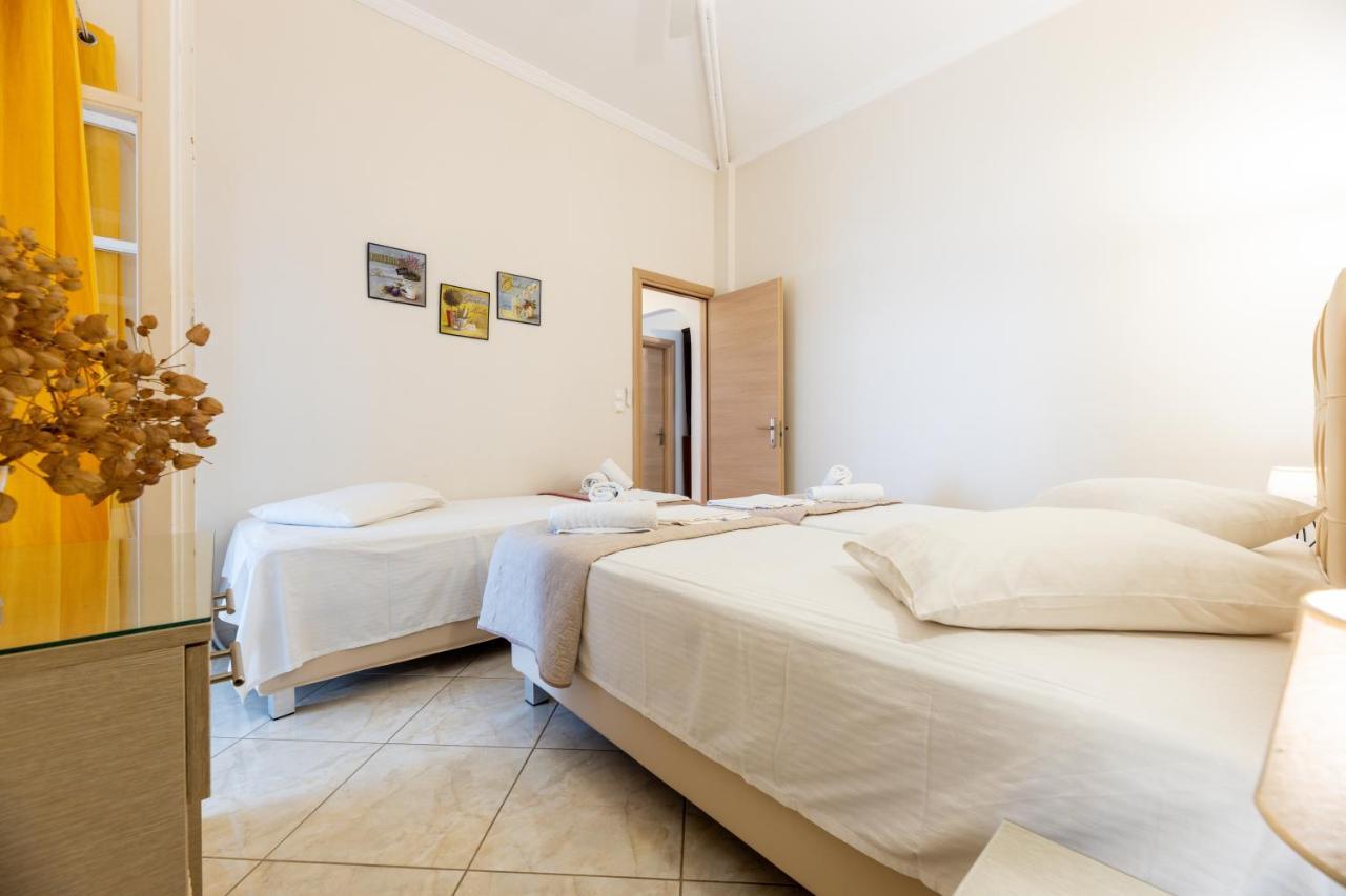 Town House For 6-16 With Ac Villa Parikia  Exterior photo